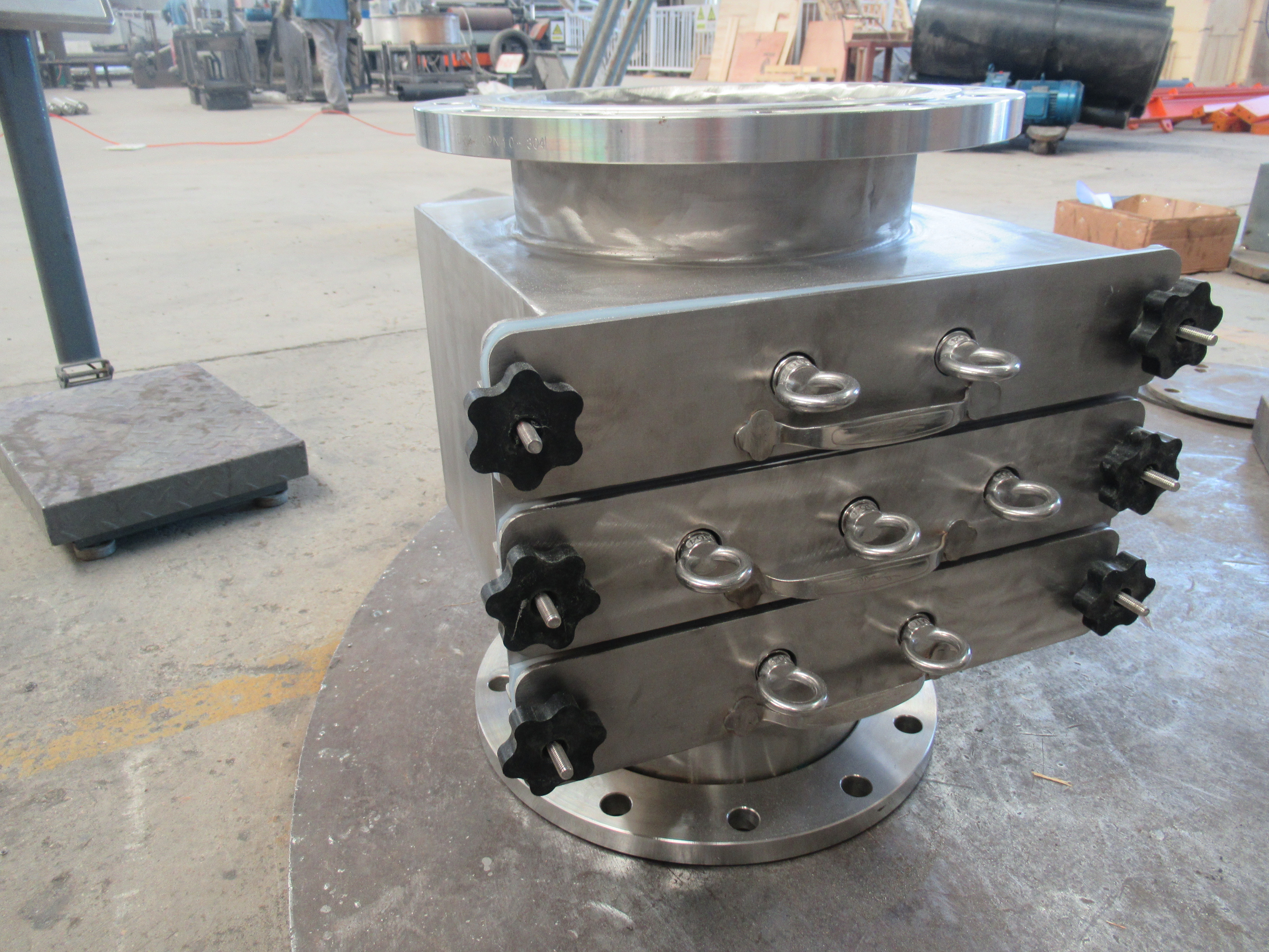 抽屜式粉體除鐵器